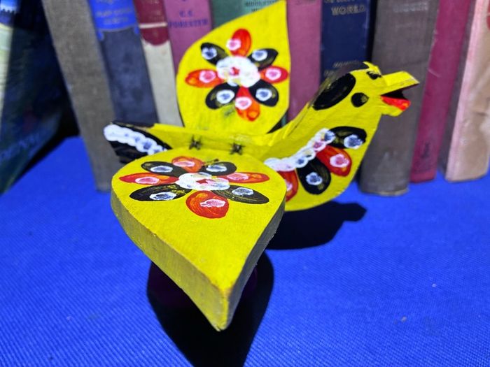 Vintage bird styled wooden toy