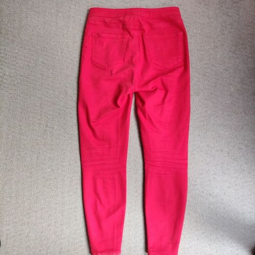 Red high waisted jeans, like new NEW LOOK, Size 10