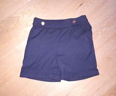 H & M Ladies Shorts (Size 34) / US 4
