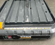 Electric tile cutter