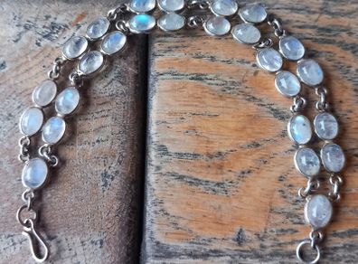 Moonstone bracelet, no damage, stunning piece, post 3e, D18
