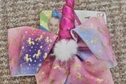 JoJo Siwa unicorn bow