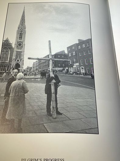 photo book Dublin One in a Thousand Author: Tom Lawlor