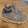 kids Nike trainers 9.5 uk Image 2
