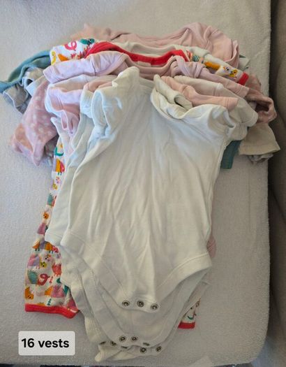 Baby girls clothes 6-9 months