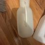 urine bottles Image 2