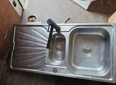 Kitchen Sink with Tap