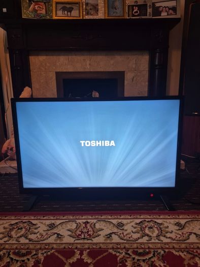 32" Toshiba Smart TV