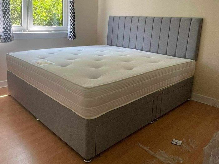 Brand New 5ft King  Stylish,divan Beds With Optional Tufted Mattresses Instock. Multiple Headboard Designs And Drawers Option Available.