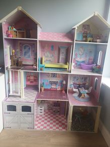 Kidkraft dollhouse