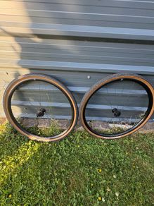 Road bike wheelset