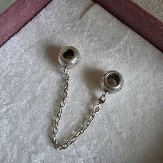 Pandora logo safety chain in good condition,hallmarked