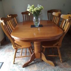 Excellent Value Table and 6 chairs quick sale