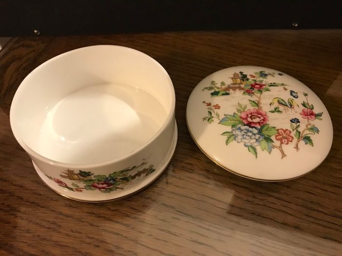 Vintage Crown Fine Bone China Trinket Box