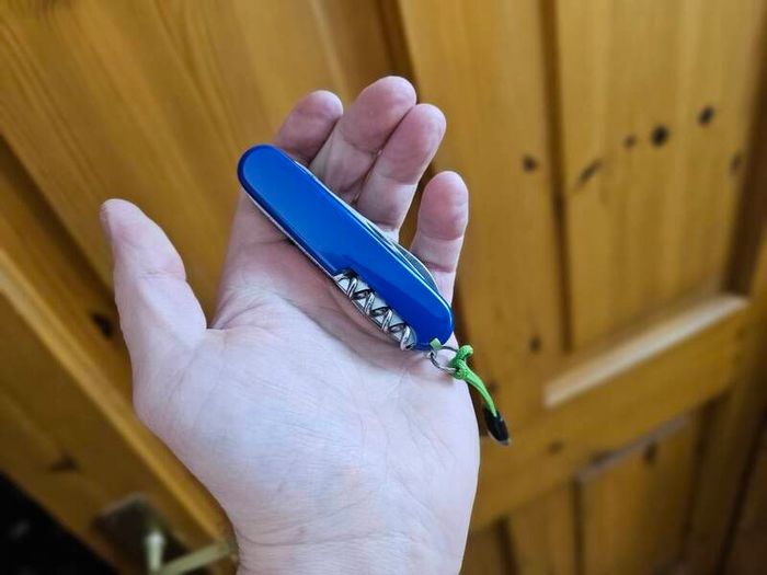 Vintage Victorinox Mountaineer Discontinued Version Collectable Swiss Army Knife 91mm