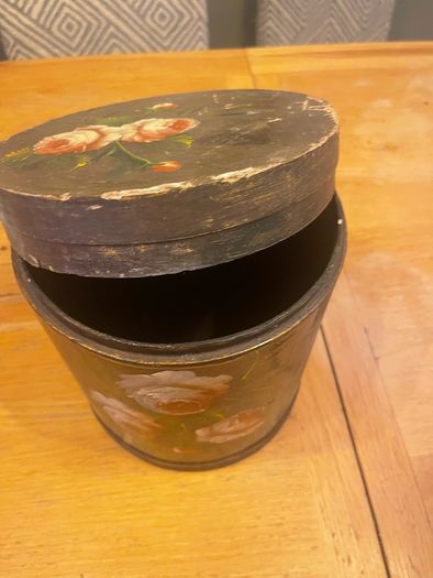 Antique Motif Box
