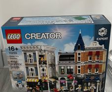 10255 Lego Assembly Square