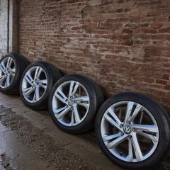 17" VW R-Line Taigo Alloys Genuine 5x112