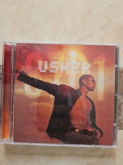 Usher CD - 8701