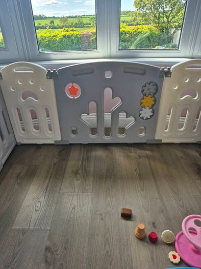 Bezou Sleepy Bear Activity Folding Playpen