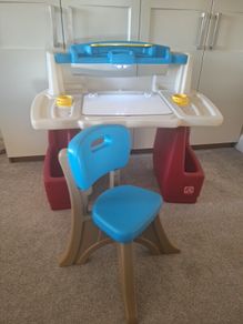 Art Activity Desk and chair