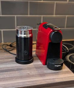 Nespresso Essenza Mini coffee machine and Milk Frother
