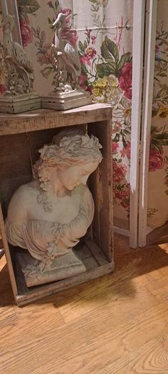 4 Fold Wood Floral Screen