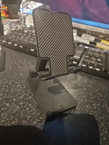 Folding desktop phone stand