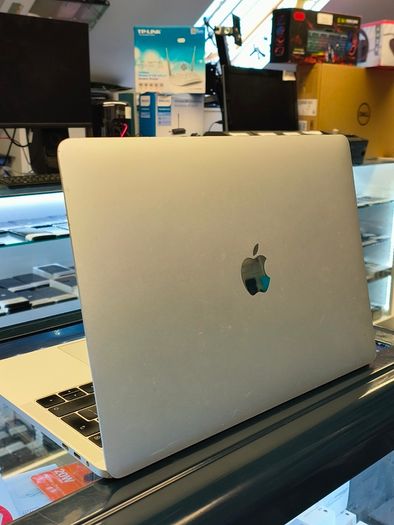 2019 Apple MacBook Pro 13 inch Intel Core i5 2.7GHz 16GB RAM 500GB SSD A1989 (Battery Cycle: 983)