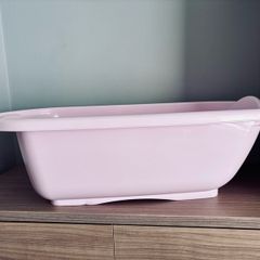 baby pink baby bath