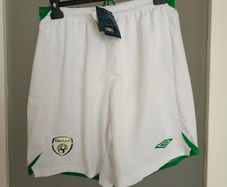 Vintage 2010/11 Republic of Ireland Umbro shorts