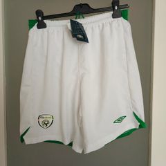 Vintage 2010/11 Republic of Ireland Umbro shorts