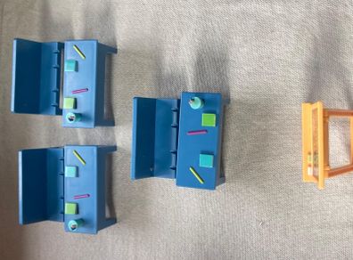Peppa pig classroom desk and chair set