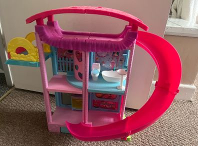 Chelsea doll house