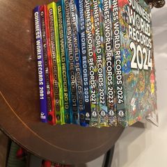 Guinness World Records Books Collection