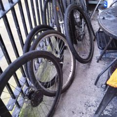 bike wheels seats