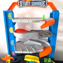 Hot wheels garage