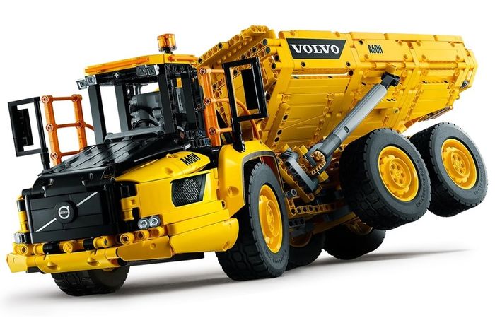 LEGO Technic 42114 6x6 Volvo Articulated Hauler