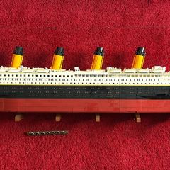 LEGO Titanic 10294 Icons Set
