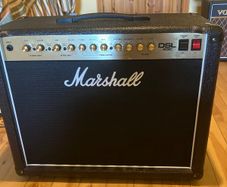 Marshall DSL40C and Footswitch