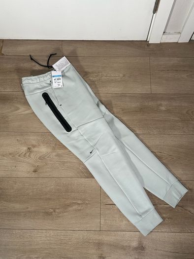 Nike tech tracksuit