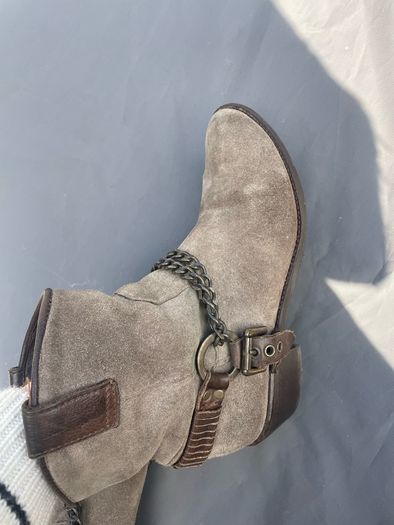 ankle boots