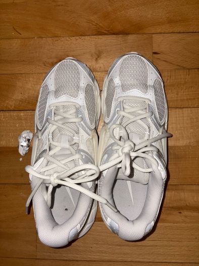 Ladies Nike V5 trainers