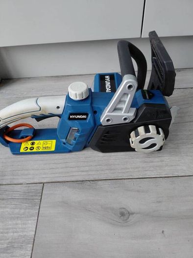 Chainsaw