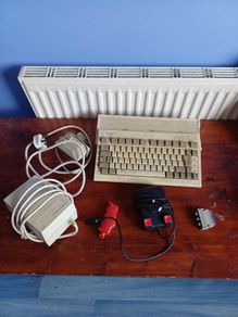 Amiga Commodore A600 with 37 games