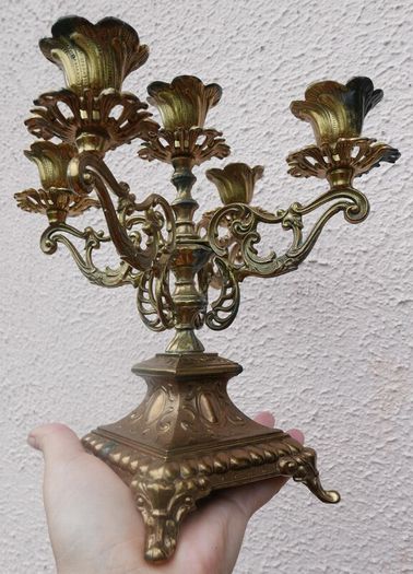 Vintage Candle Holder in Gold with Details / For 5 Candles / Antique Home Decor / Old Golden Candelabra Candle Stand