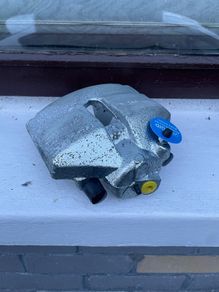 Passat cc 2013 front right caliper
