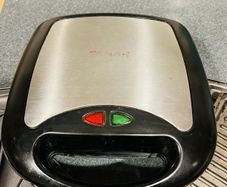 Sandwich toaster