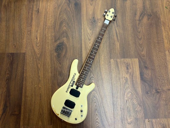 Yamaha Motion B III Bass 1980's PROJECT