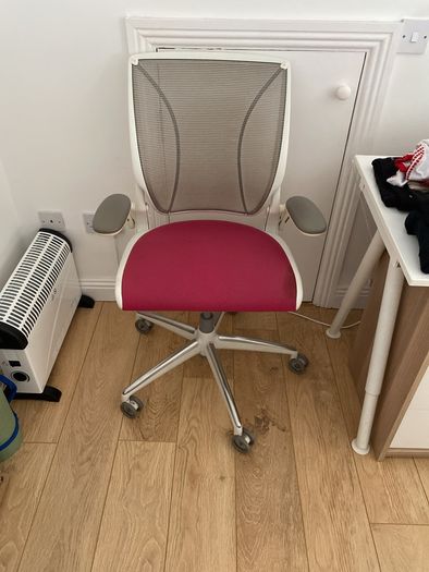 desk chair